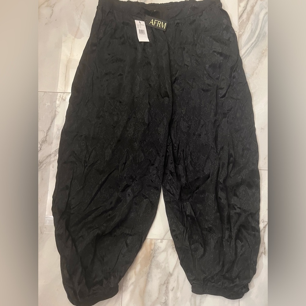 AFRM Black patterned balloon pants 1X